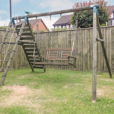 23 Wolsey Close Thornton  Bagian luar foto
