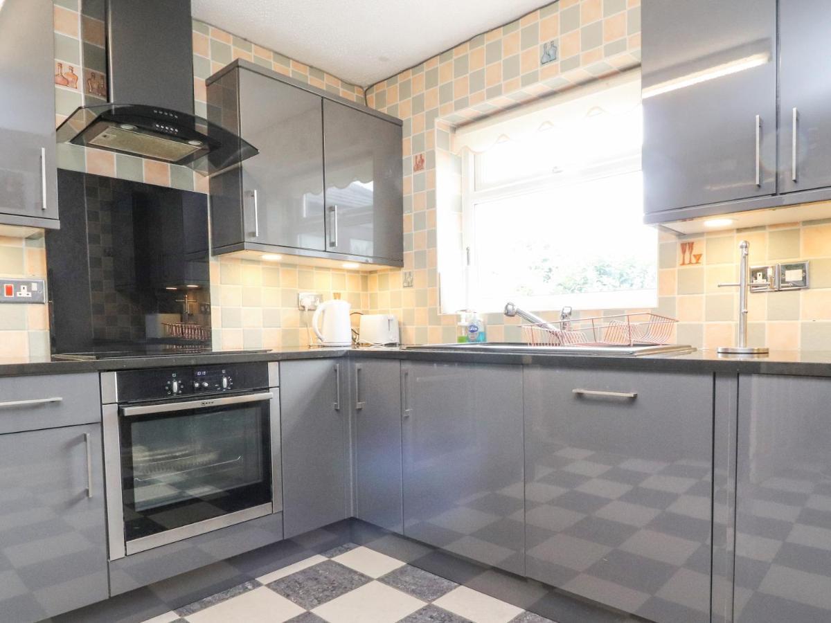 23 Wolsey Close Thornton  Bagian luar foto