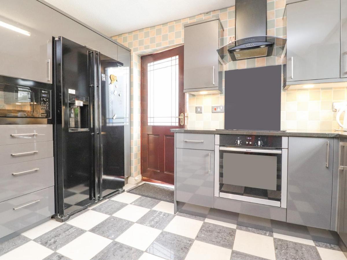 23 Wolsey Close Thornton  Bagian luar foto